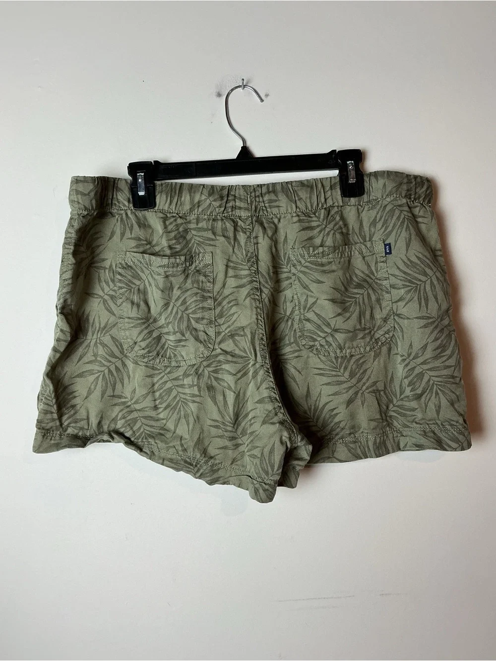 GAP Olive Green Tropical Palm Leaf Print Pull On Shorts Size L Earthy Utility
